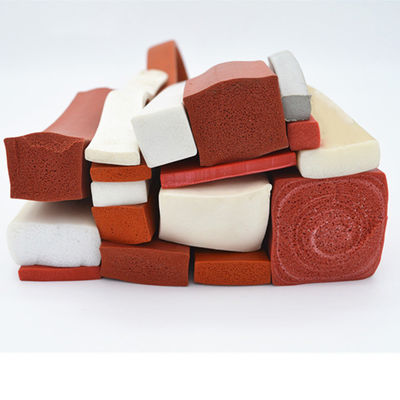 Foam Silicone Extrusion 45 Shore A 0.5g/Cm3 Sponge Strip For Water Sealing Applications